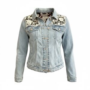 Love Tree Light Blue Women's Denim Jeans with Lace Accents Size M